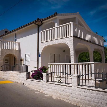 Take It Easy Apartments Слатине Екстериор снимка